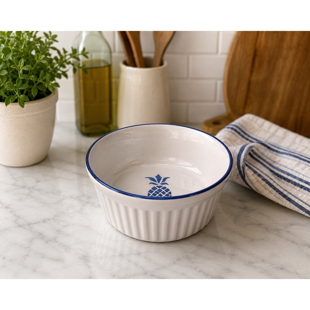 Vintage 1982 Country Blue International House Pineapple Baking Dish Bowl